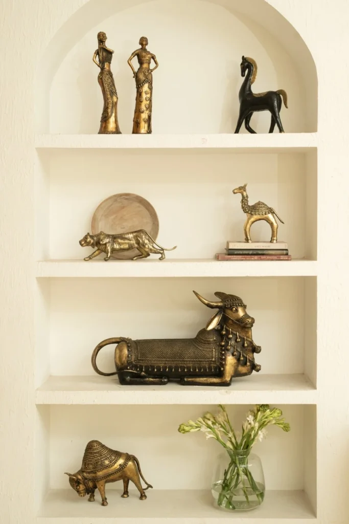 fierce-jaguar-showpiece