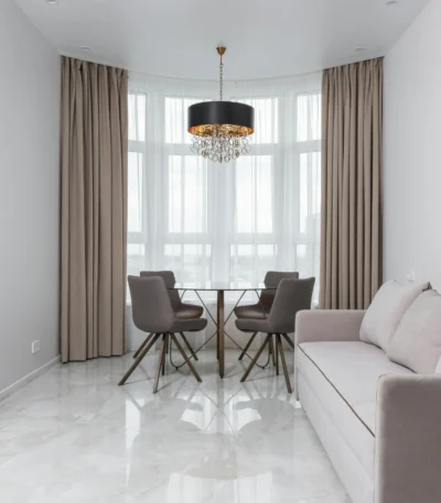 adam-stylish-dining-table