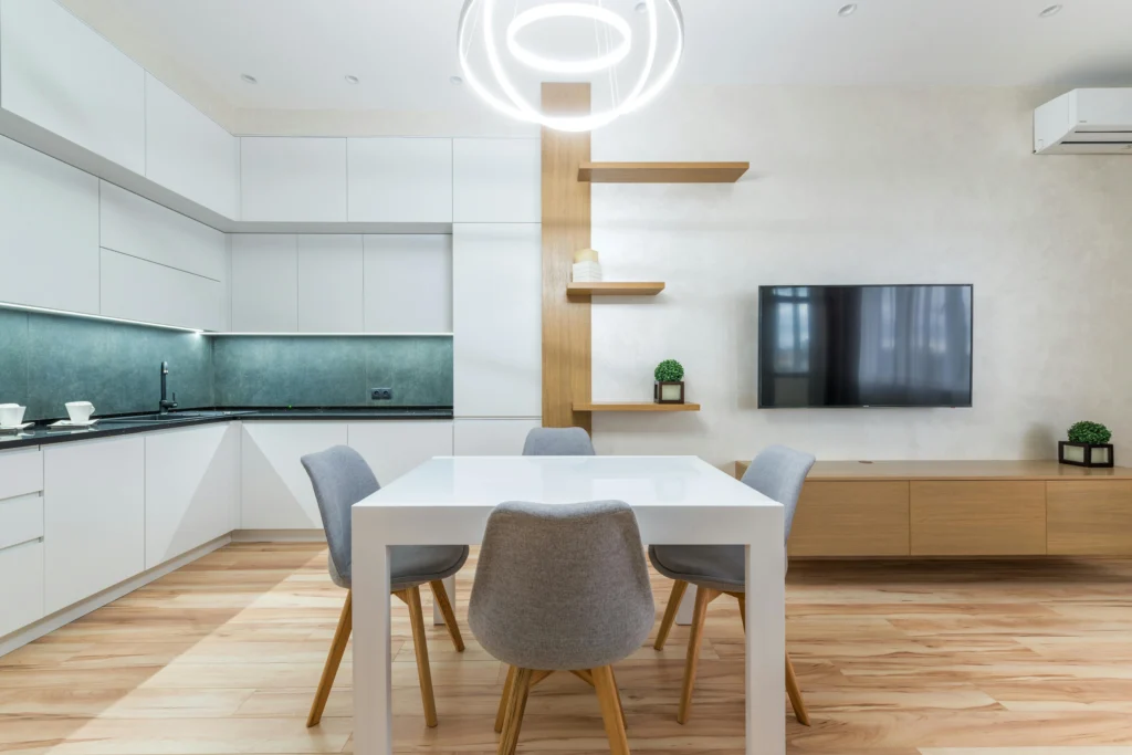luna-white-extendable-dining-table