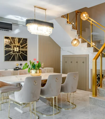 siena-white-marble-dining-table